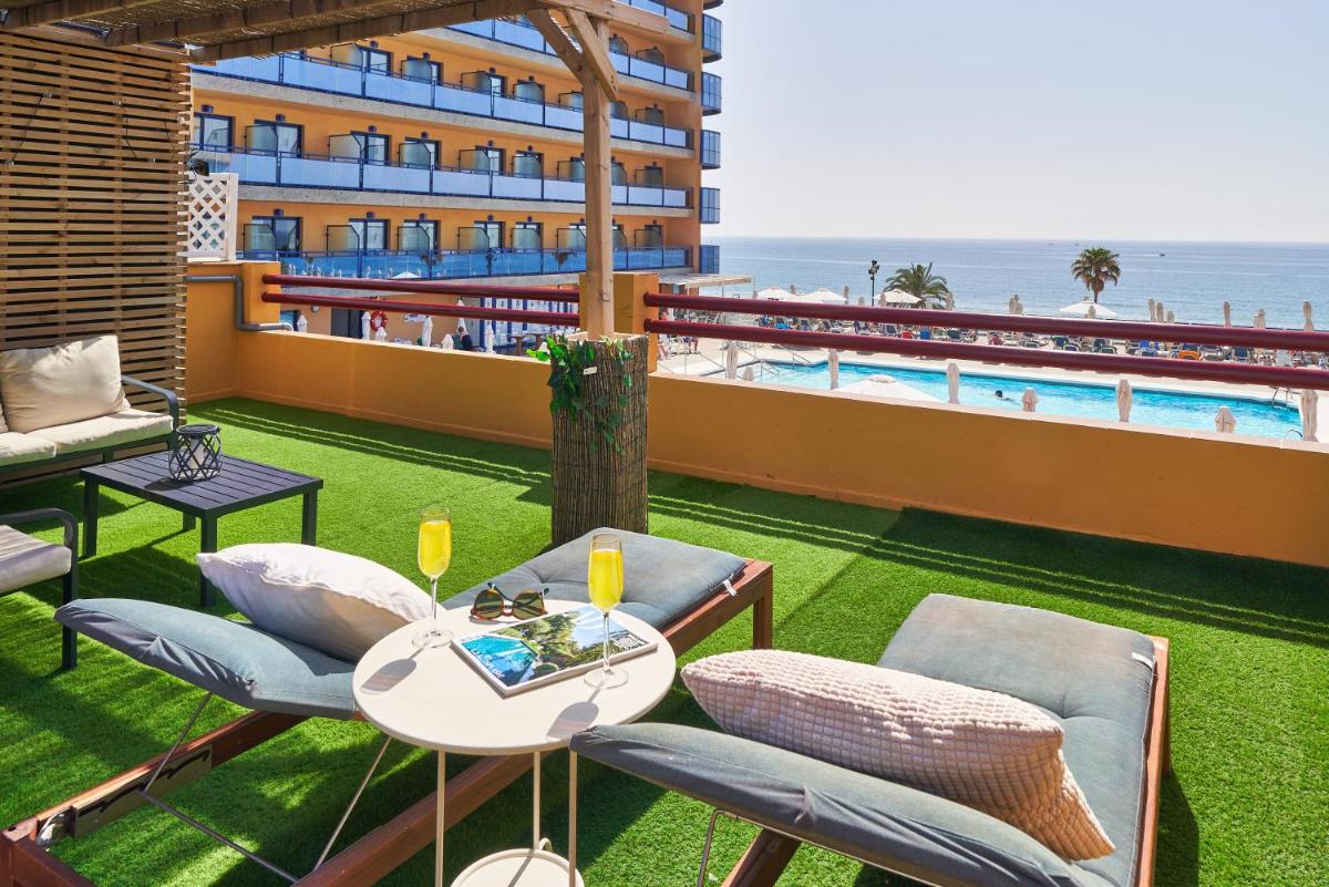 Perfect beach location with roof terrace - Hizvo