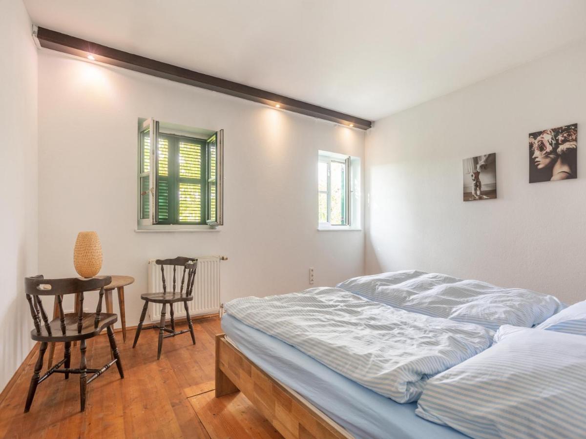 Ferienwohnungen und Appartements im idyllischen Vierkanthof, Gruppenurlaube - Housity