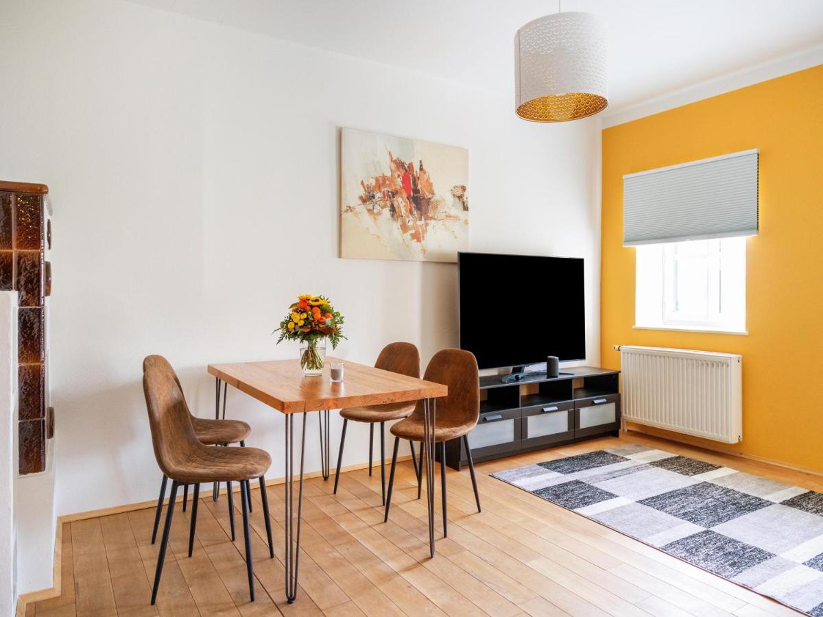 Ferienwohnungen und Appartements im idyllischen Vierkanthof, Gruppenurlaube - Housity