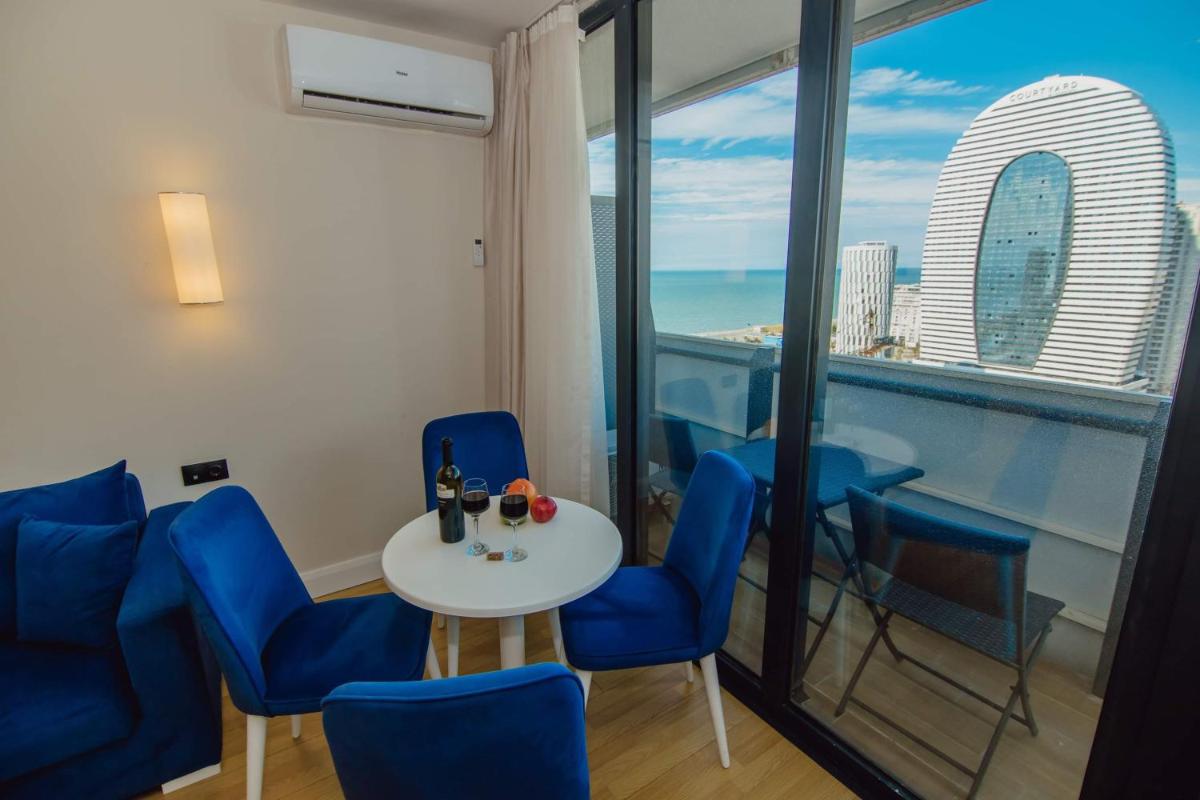 ORBI CITY King Suite Sea View - Housity