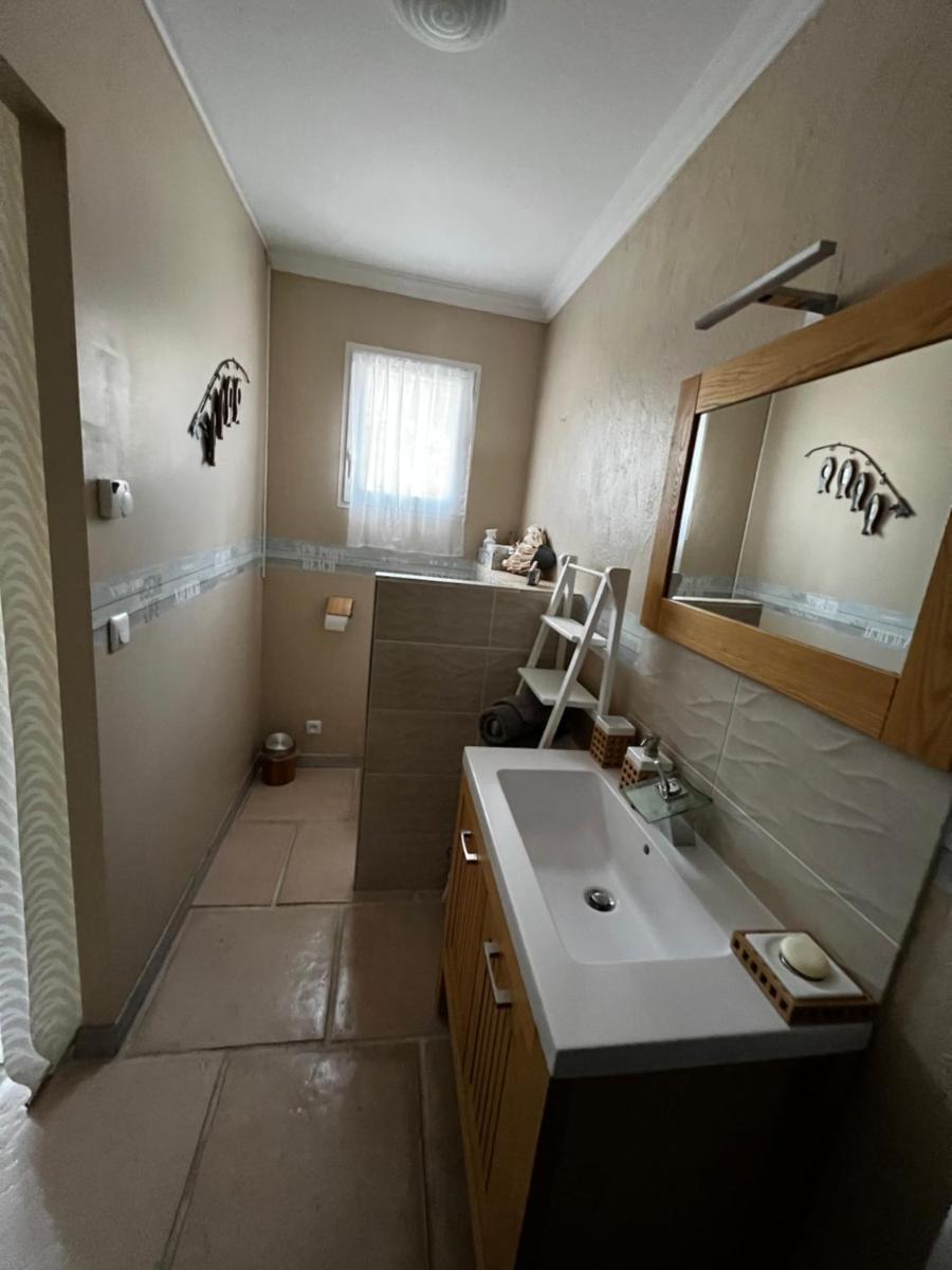 Villa QUINISSOLE - Housity