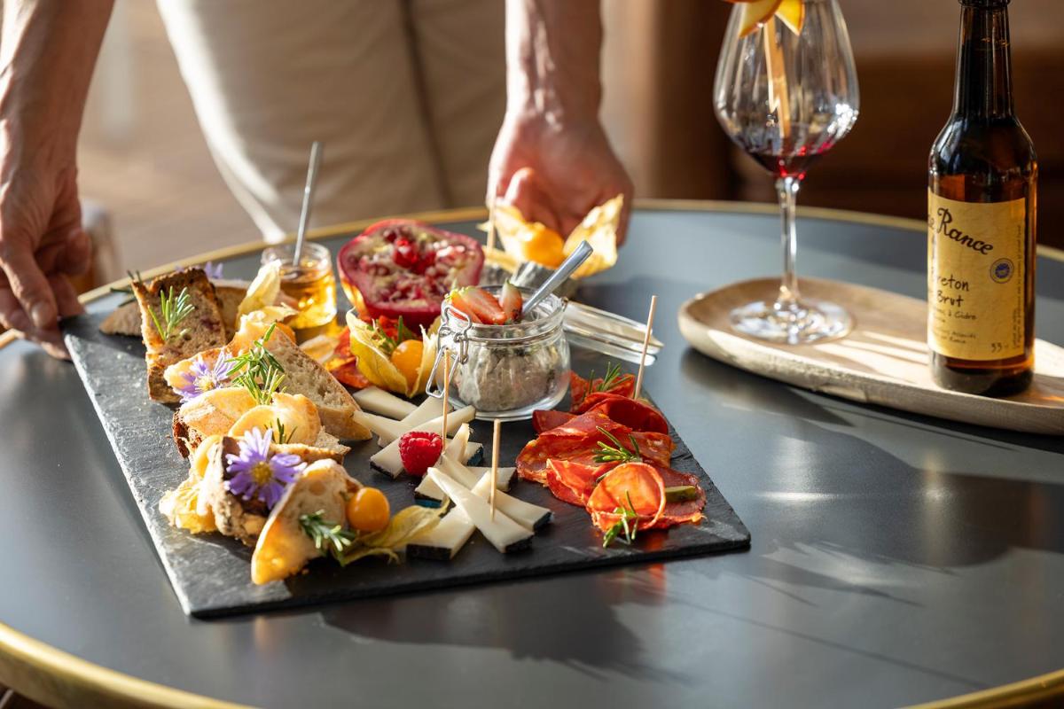 Nourriture dans l'hôtel ou à proximité