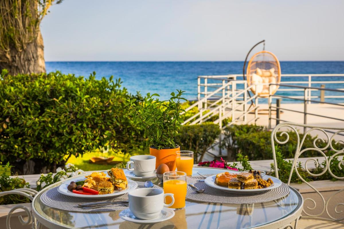 Niki Beach Hotel - Housity
