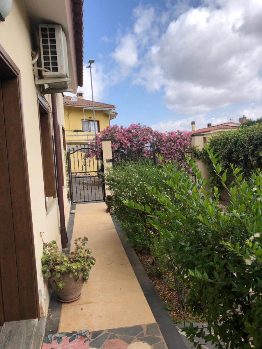 Guspini-Casa vacanze con giardino IUN R1321 - Housity