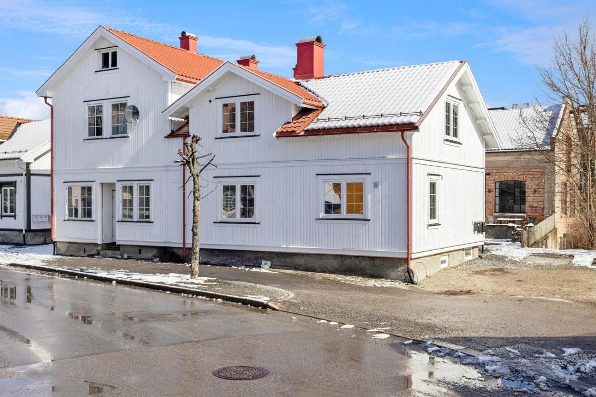 Stor & moderne leilighet i kanten av Skien Sentrum - Housity