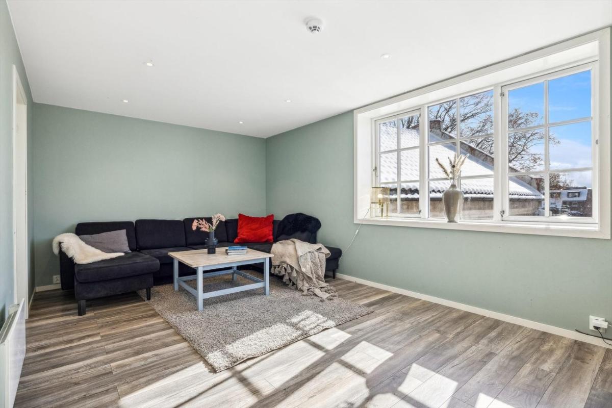 Stor & moderne leilighet i kanten av Skien Sentrum - Housity