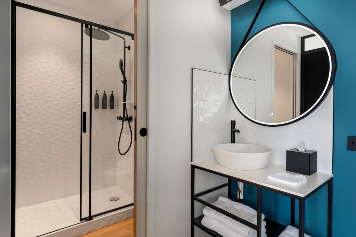Salle de bains dans l'établissement Aloft Dijon