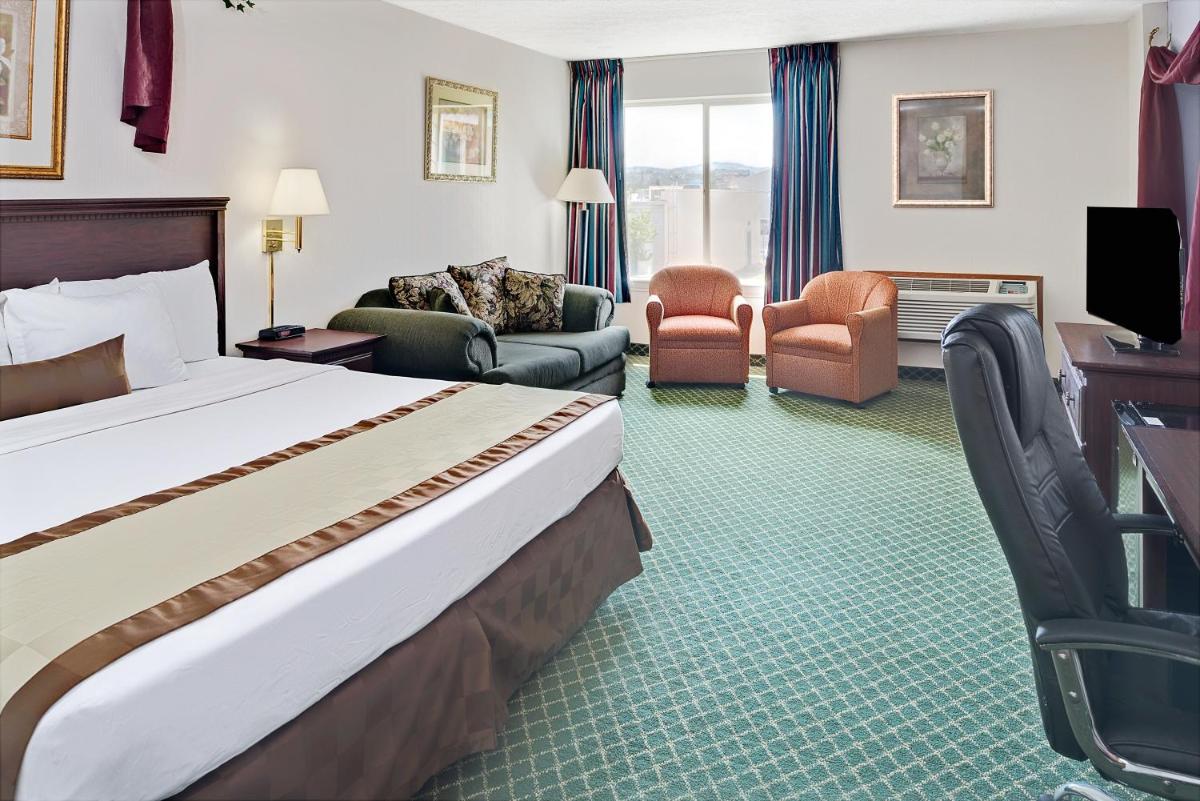 Ramada by Wyndham Spokane Valley - Housity