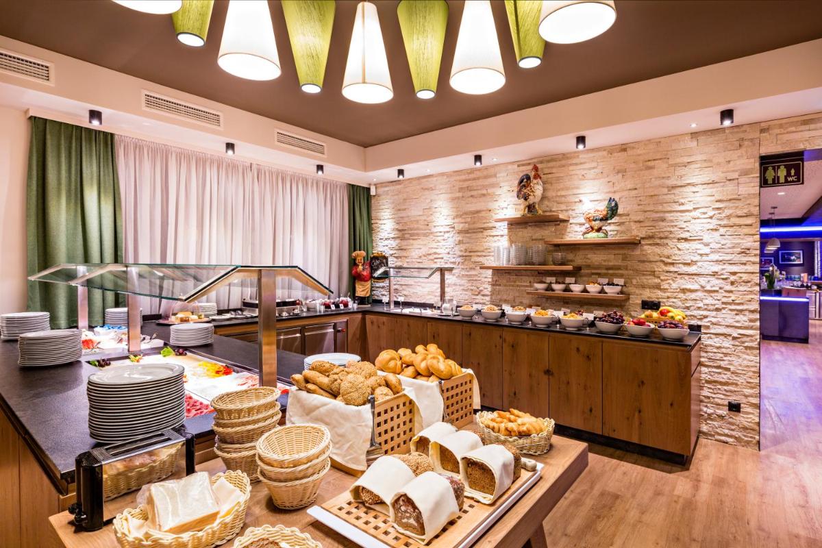 Urdlwirt - Hotel & Restaurant - Housity