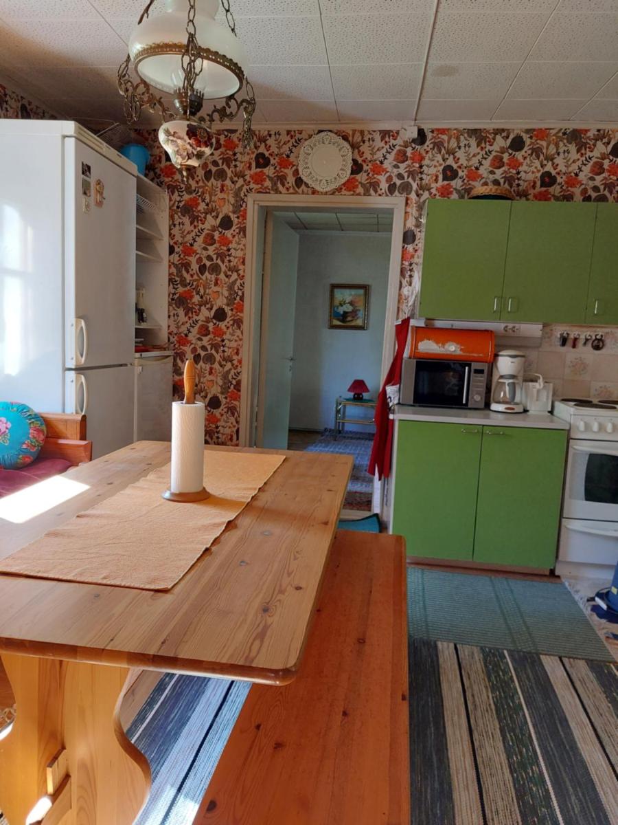 Idyllinen mökki Laitilassa - Hizvo
