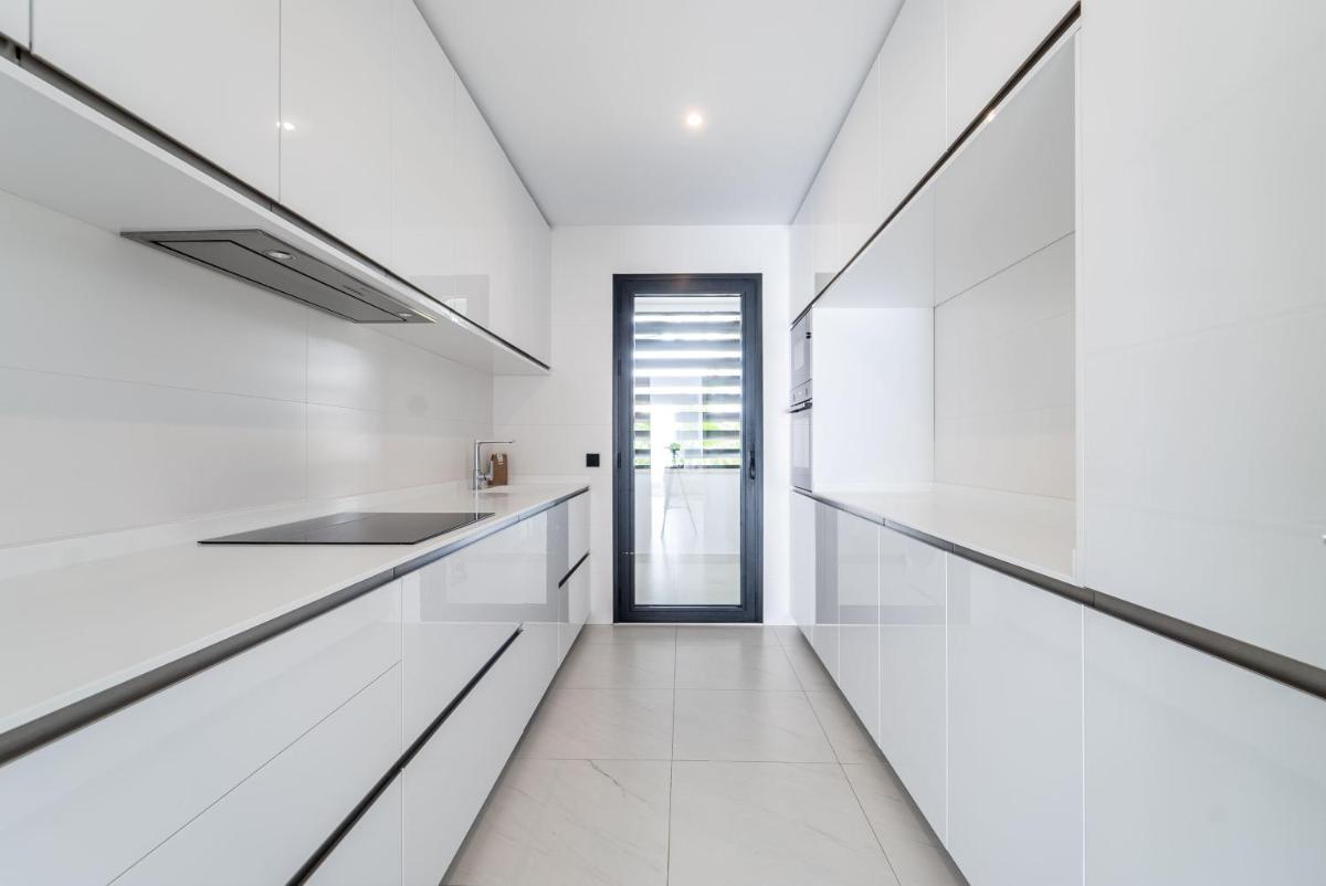 Estepona Holiday Hills - Housity