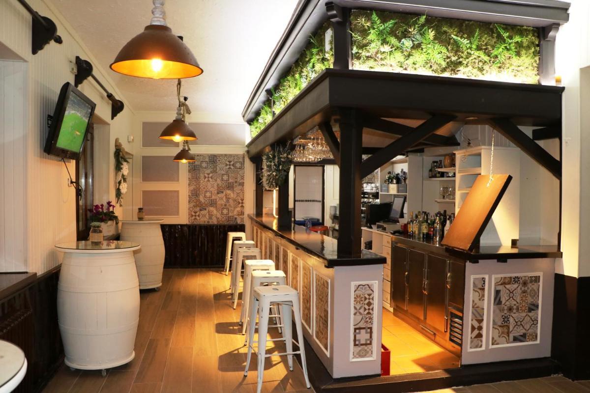 Hotel El Guerra - Housity