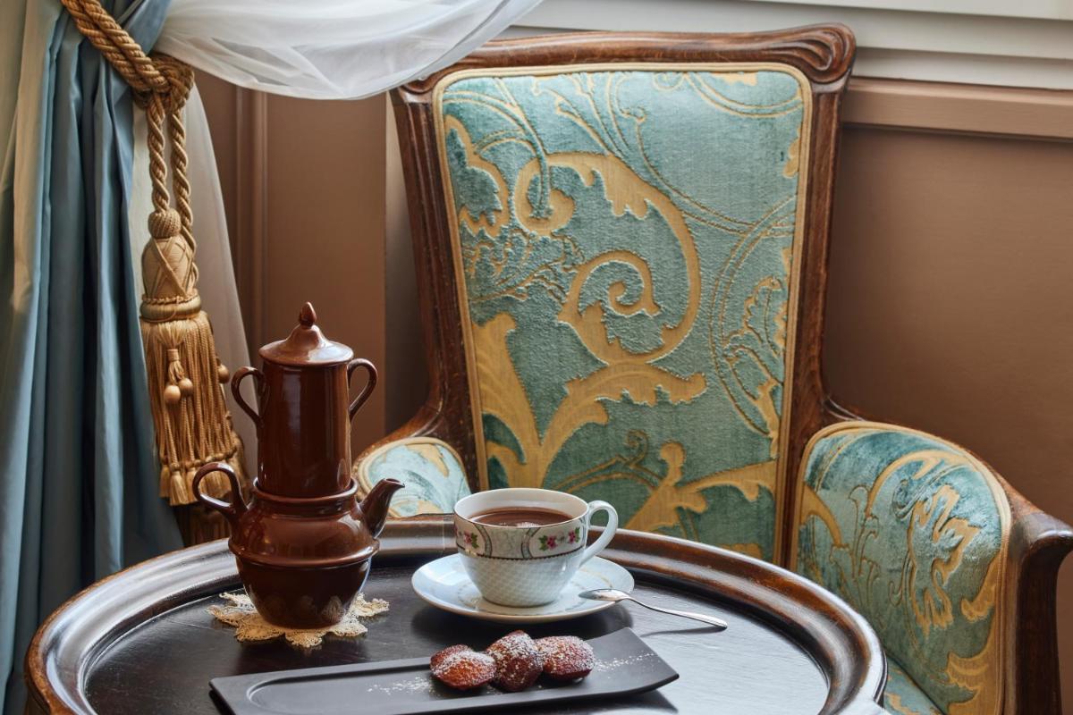 Coin salon dans l'établissement Le Grand Hotel de Cabourg - MGallery Collection