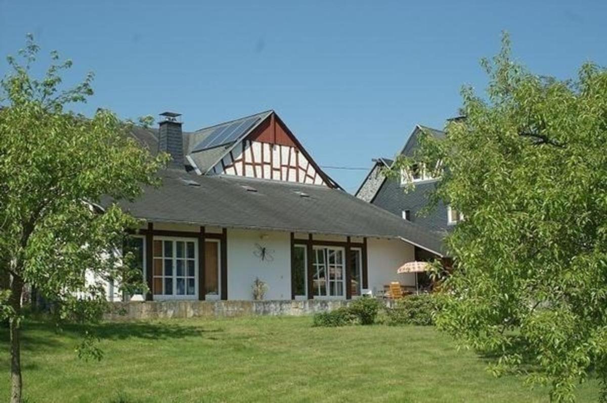 Appartement mit Terrasse und Garten - Housity