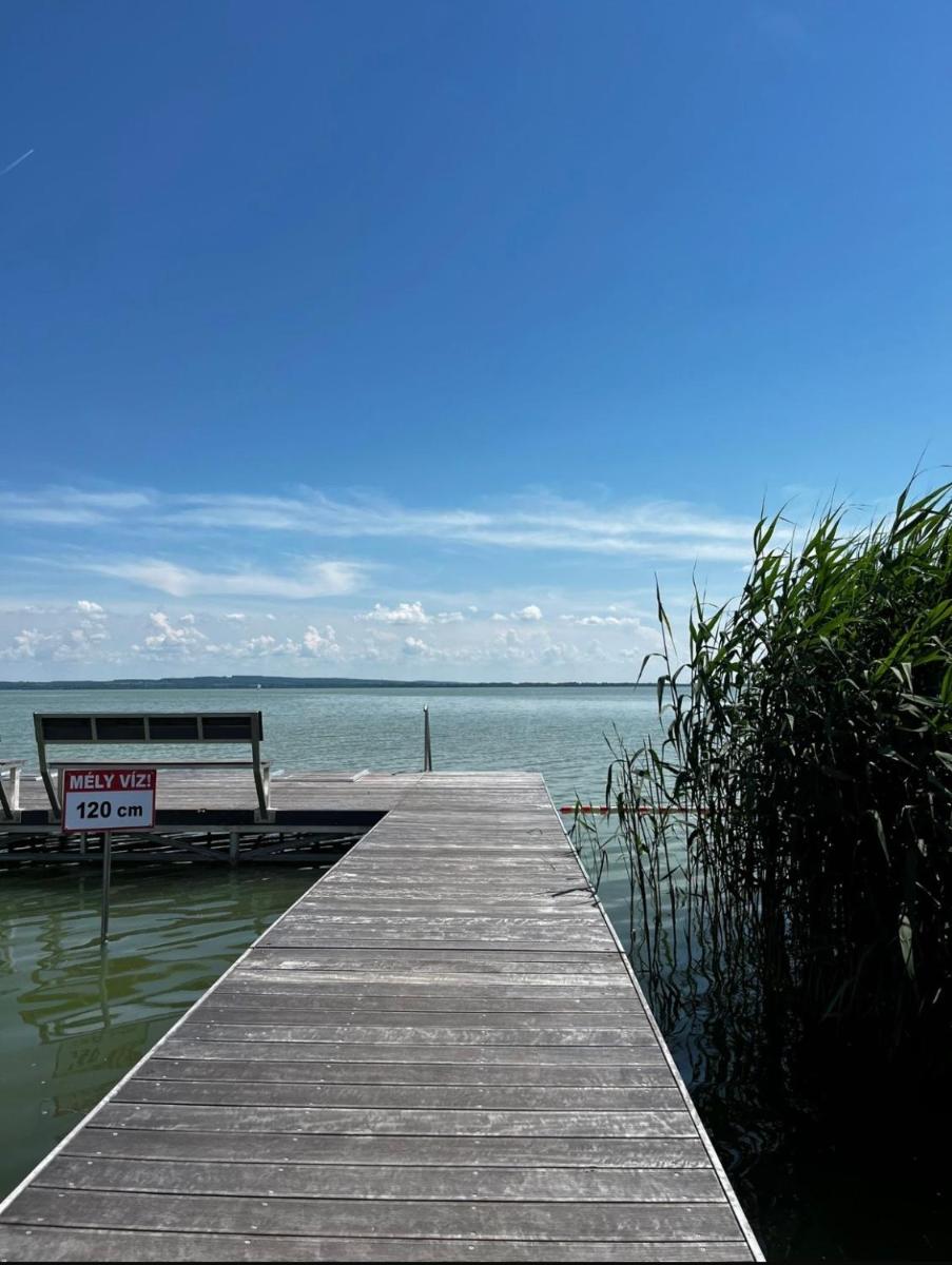 Apartman Balaton privát stranddal - Housity