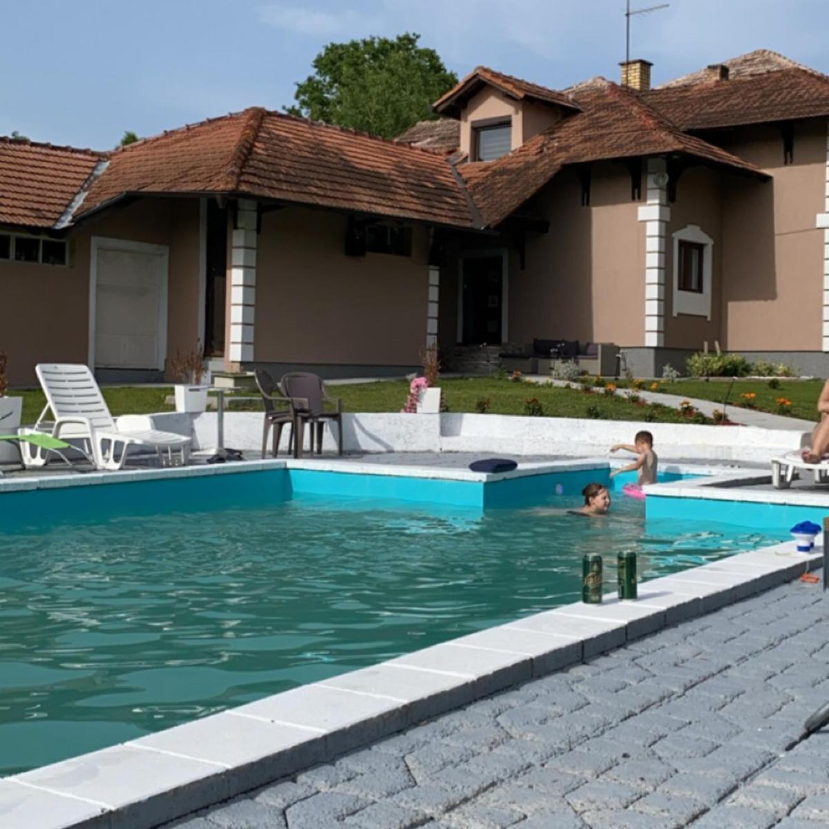 Vila Tribalija - Housity