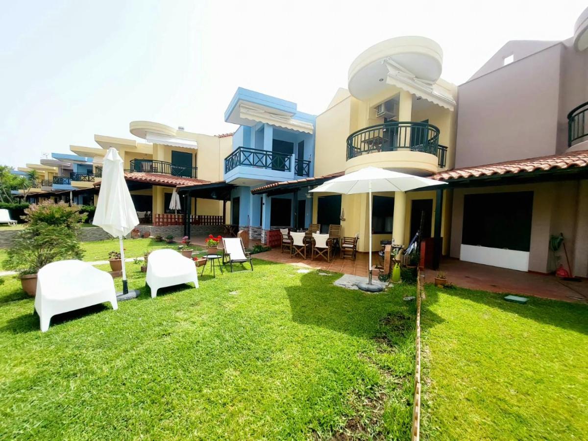 Tetis seafront maizonette - Housity