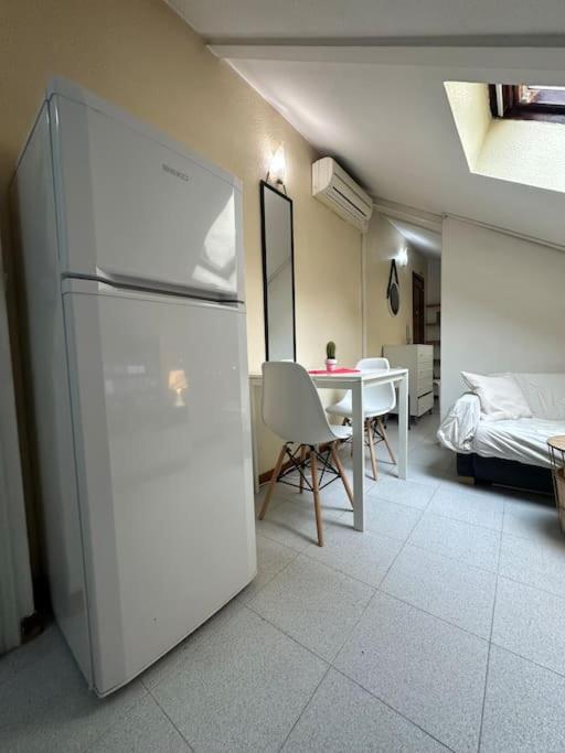 Suitetrails - Cozy Apartment in Madrid Center
