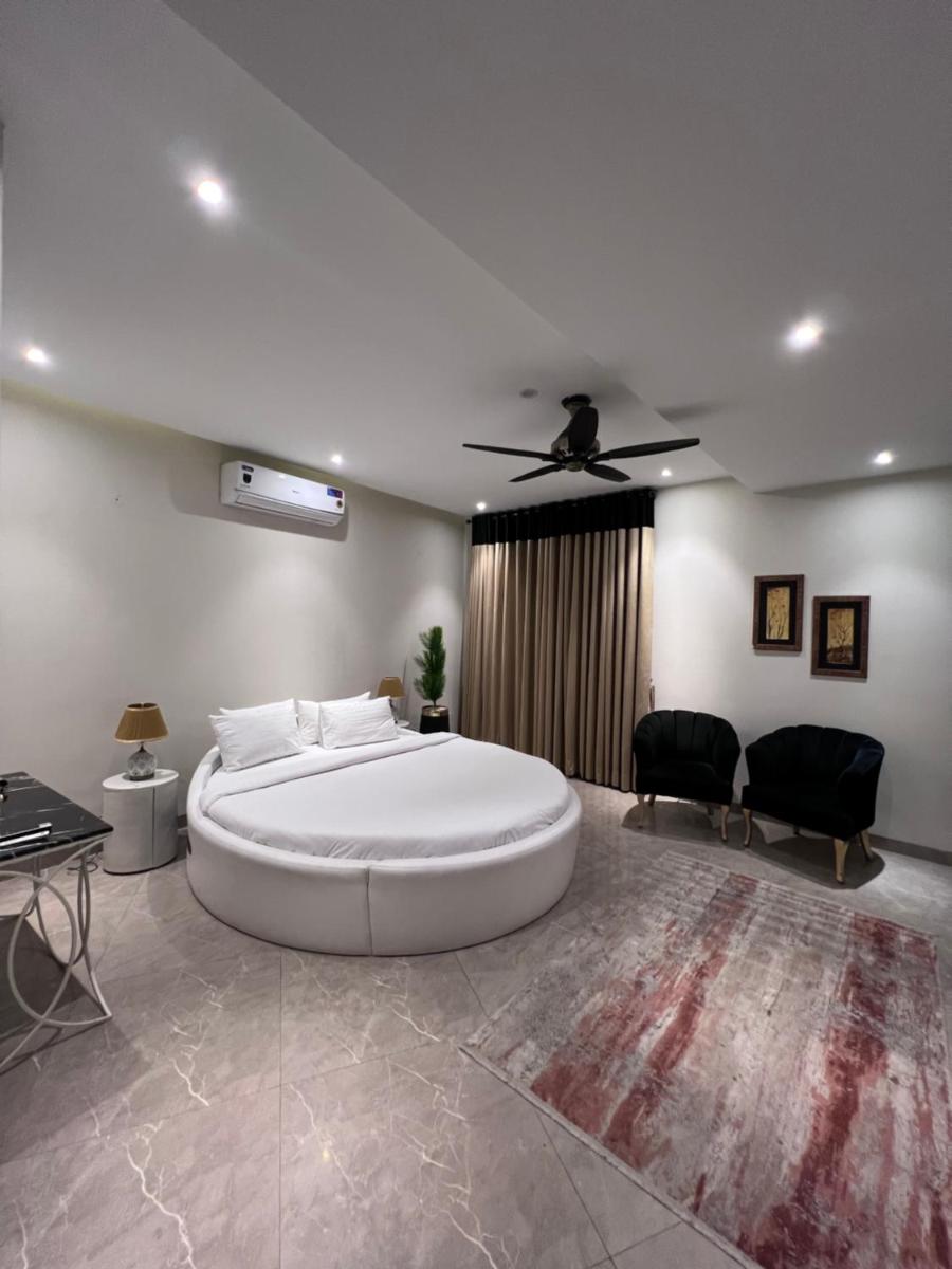 The Luxus Lodge - Housity
