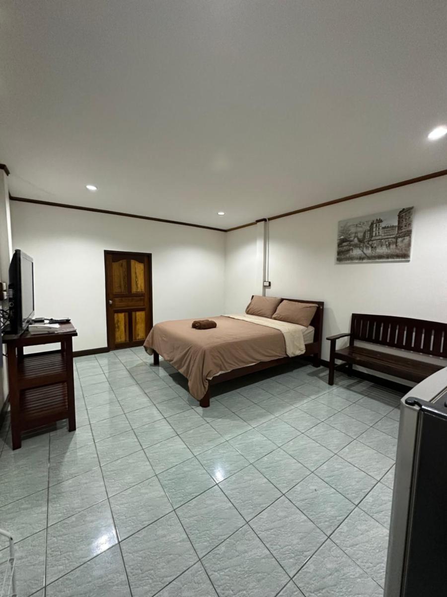 Smile Resort - Housity