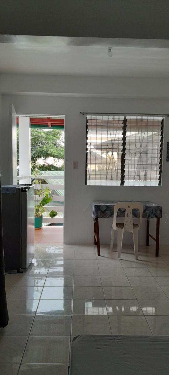 Reynaldo's Upstairs - Housity