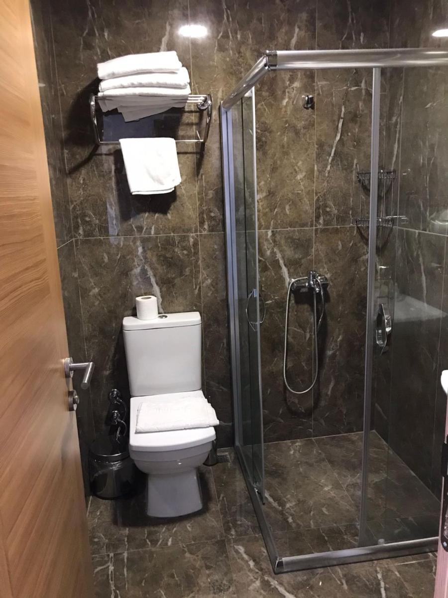 Safir Hotel - Housity