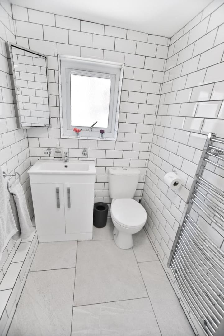 The Lookout - Hastings - Housity