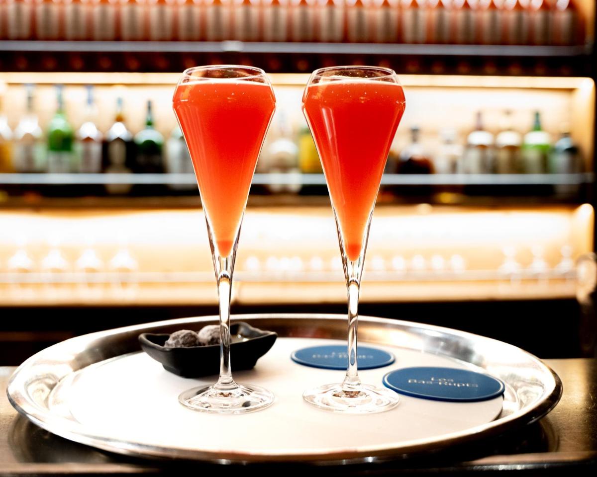 Boissons dans l'établissement Hôtel-Restaurant Les Bas-Rupts, Singuliers Hôtel