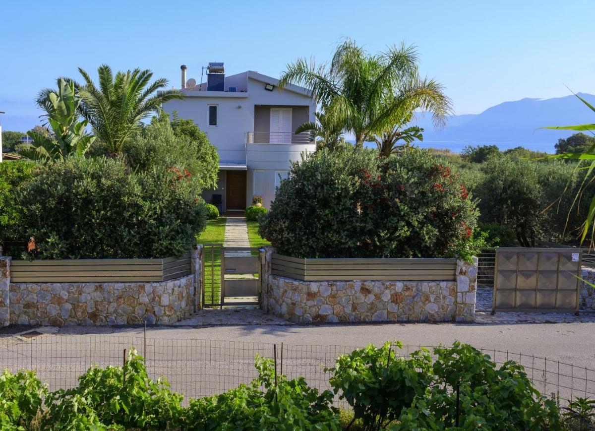 Elia Seaside Villa, Amazing 2-Story Eco Pool House! - Hizvo