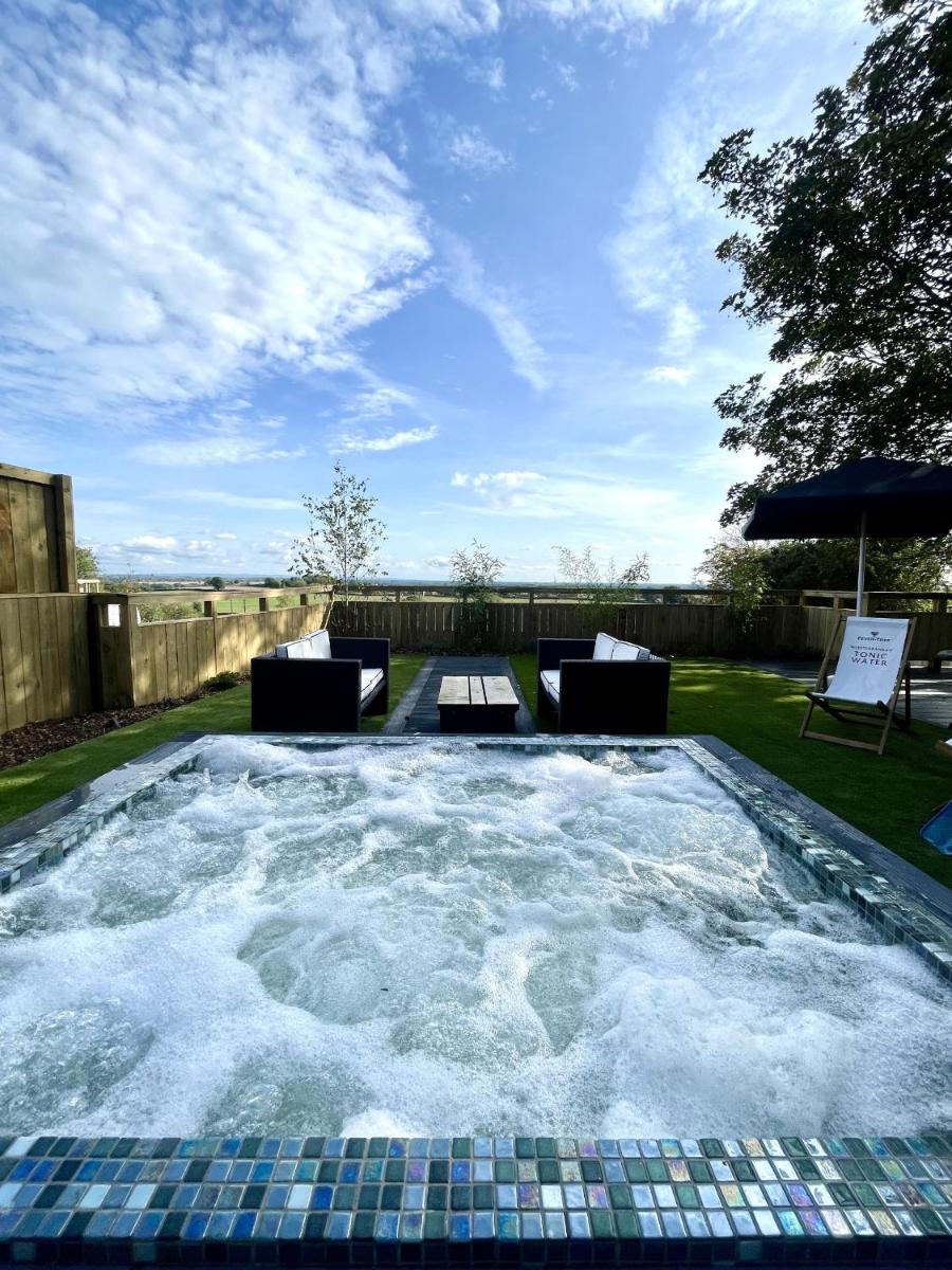 The Durham Ox - Housity