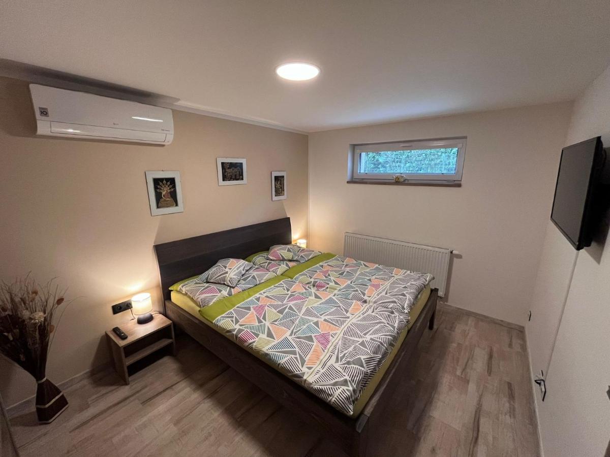 Apartments Praha Jinonice - Hizvo