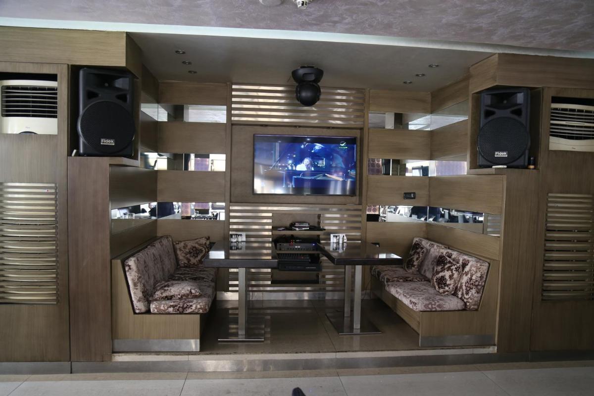 Duroy Hotel - Housity