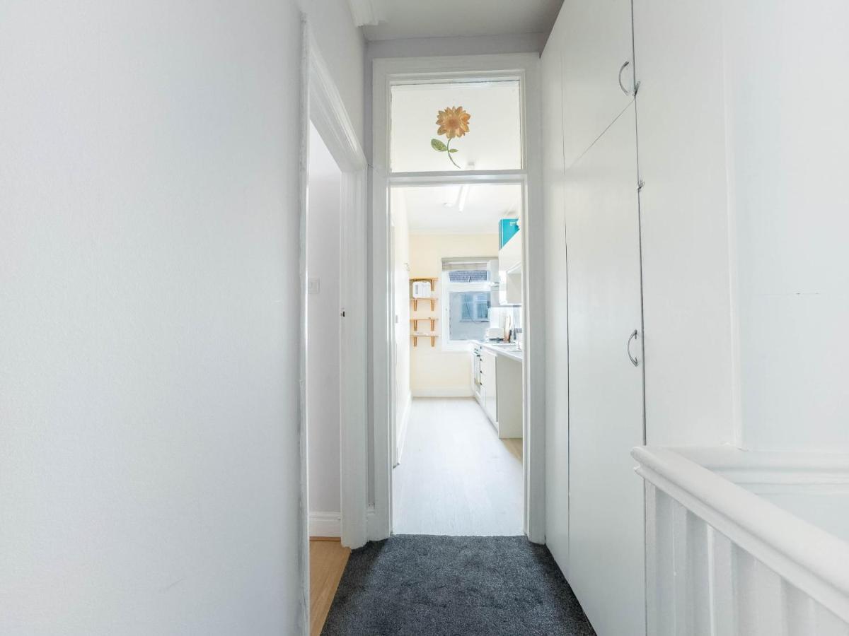 Lovely 2-bedroom flat in Southend-on-sea - Housity