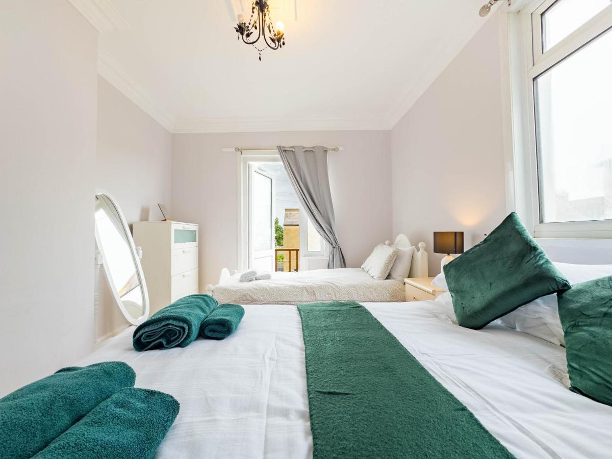 Lovely 2-bedroom flat in Southend-on-sea - Housity