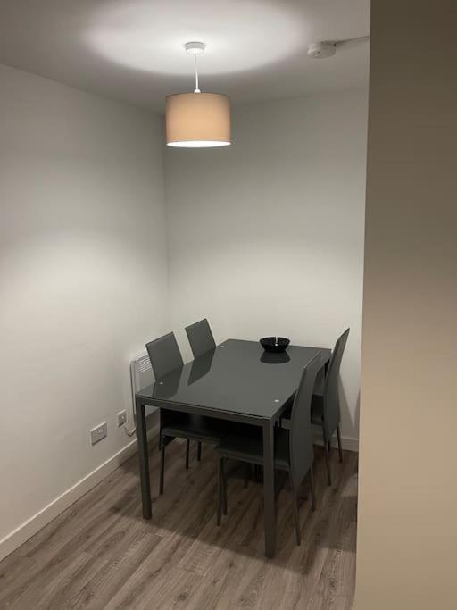 Modern 2 bedroom city apartment - Housity
