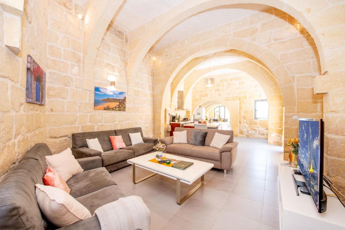 Dar Tal-Moghoz Holiday Home - Housity