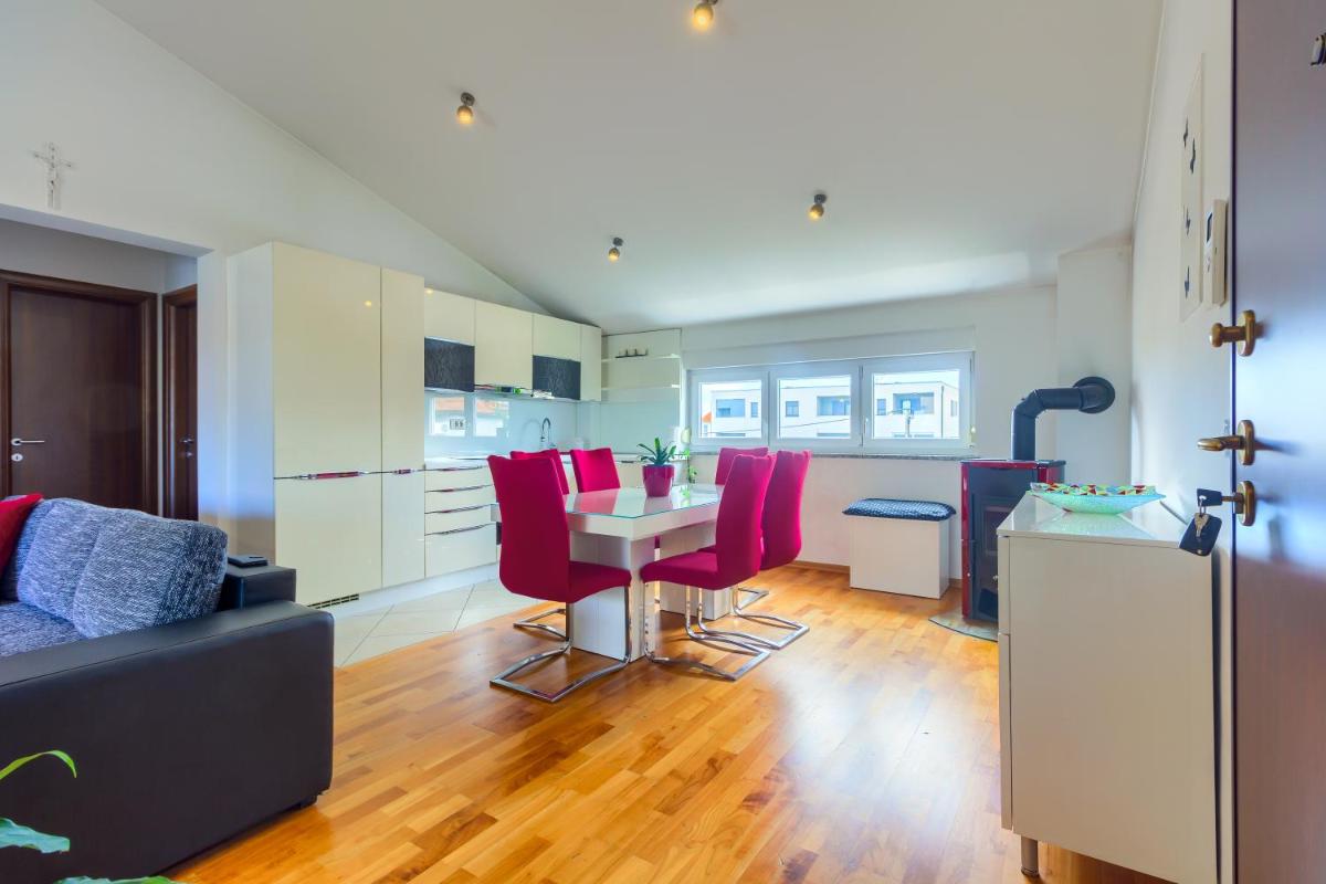 Apartments Zara - Housity