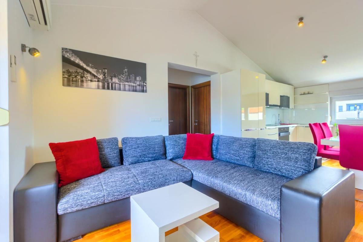 Apartments Zara - Housity