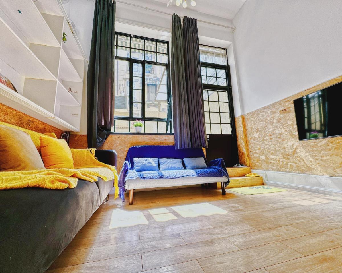 CityWalk Cottage With Two Beds and Courtyard - Hizvo