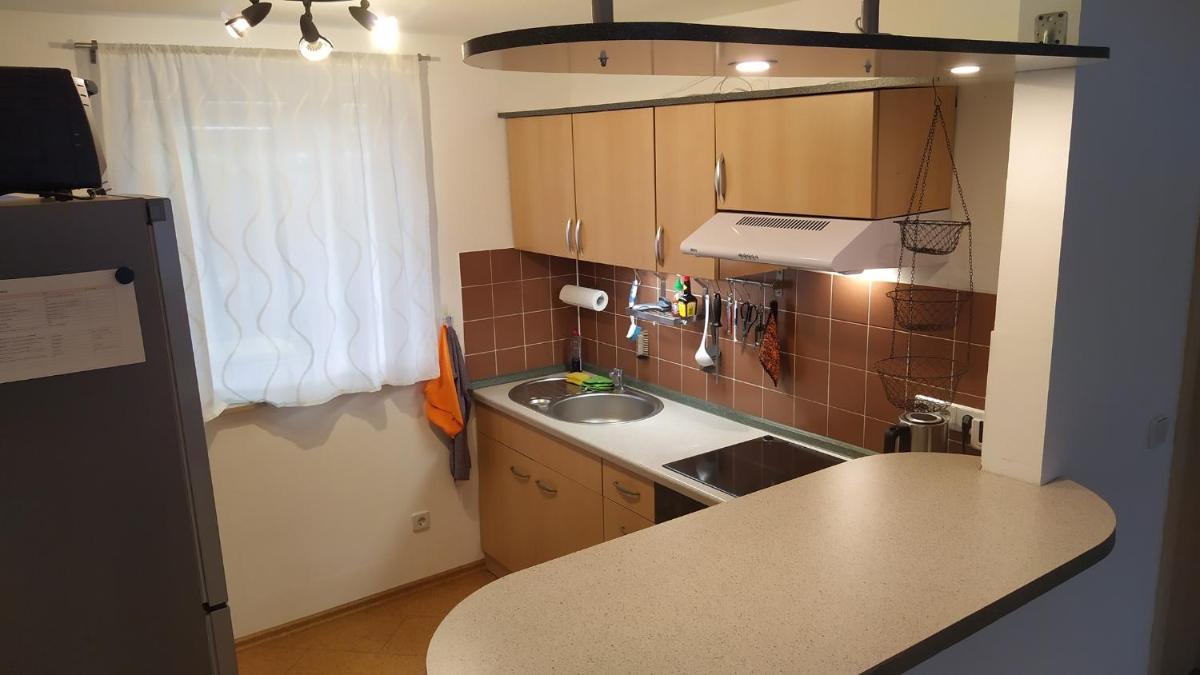 Ferienhaus mit 2 Schlafzimmern und großer Terrasse - Housity