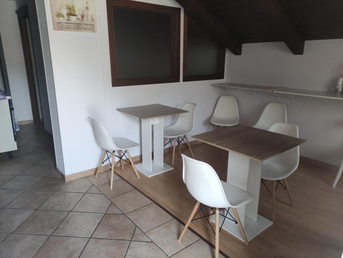 La Piccola Pizzo - Housity