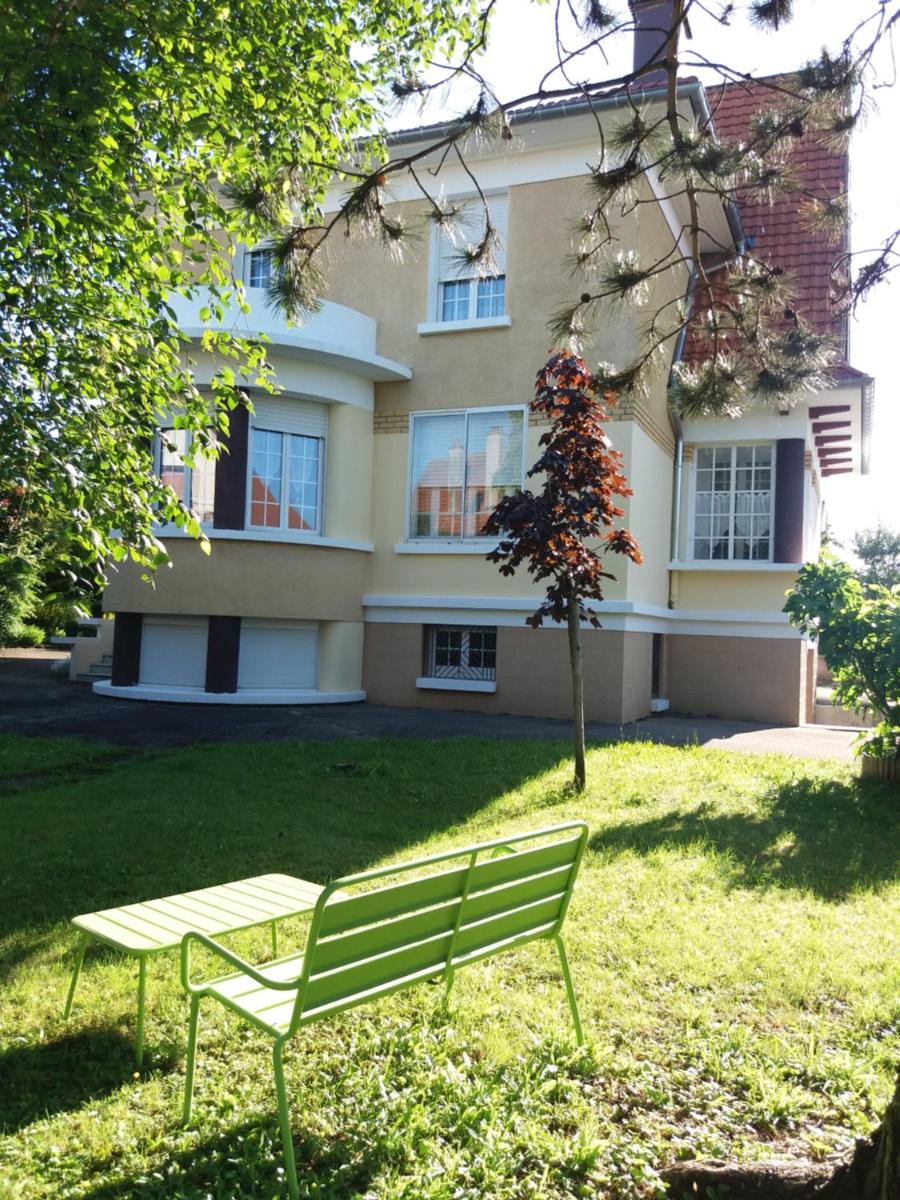 Villa Zouzou Bed and Breakfast - Housity