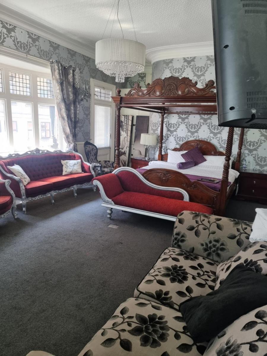 The White Hart Hull - Housity