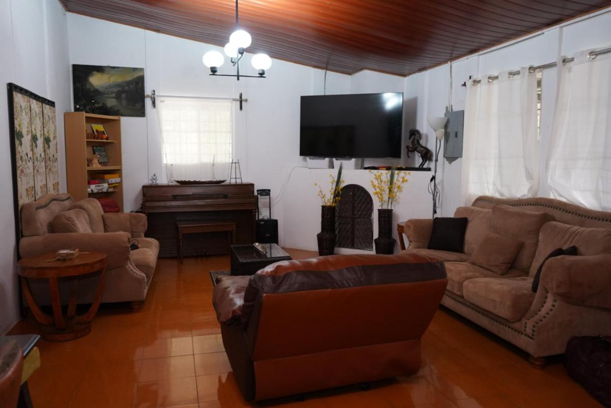 Neysa's Vacation House - Housity
