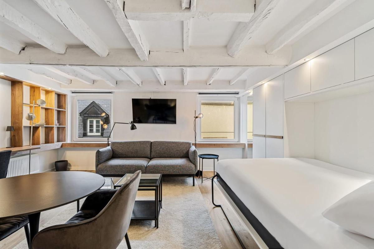 Serene Haven on Rue du Nord - Housity
