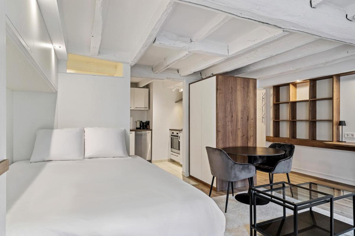 Serene Haven on Rue du Nord - Housity
