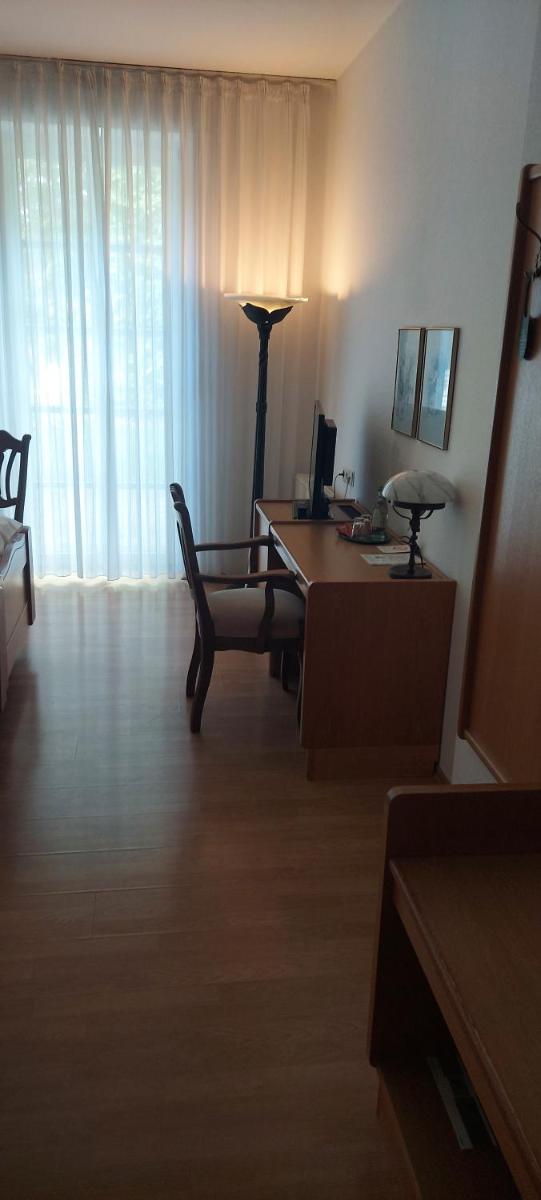 Hotel zur Kroner Heide - Housity