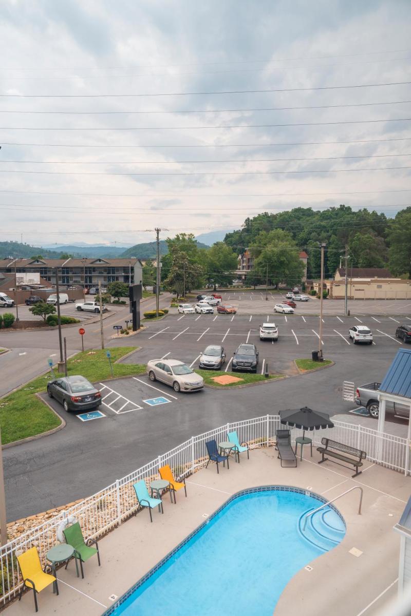 Guest Inn Pigeon Forge - Housity