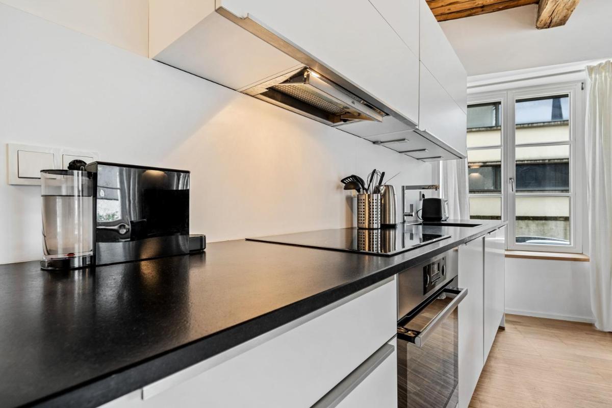 Exquisite Apartment in Old Town - Housity