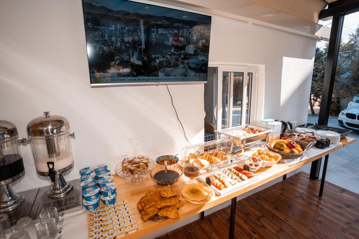 Hotel Four Islands - Housity